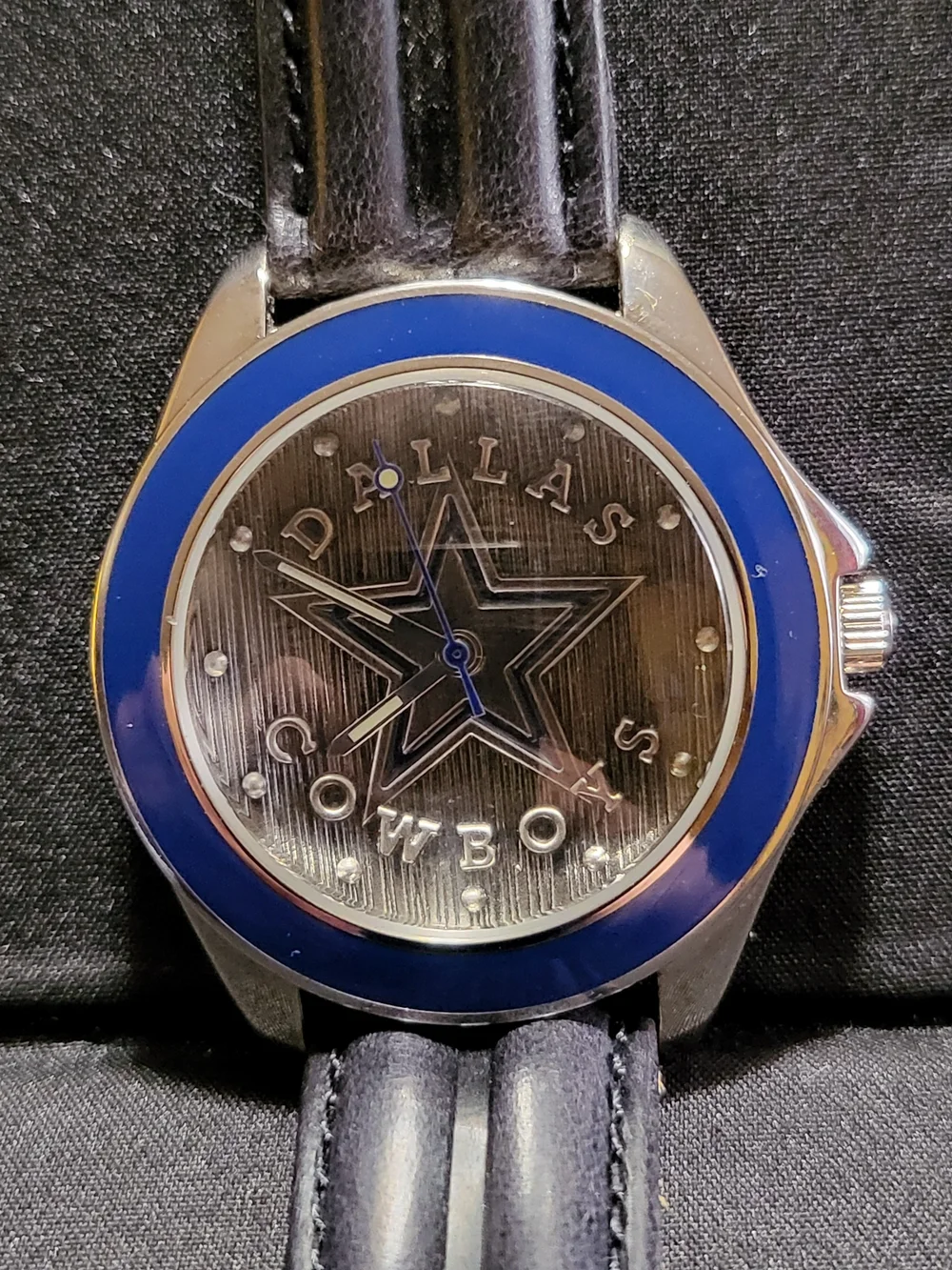 FOSSIL - Vintage Dallas Cowboys Limited Edition NFL Watch - Blue & Silver